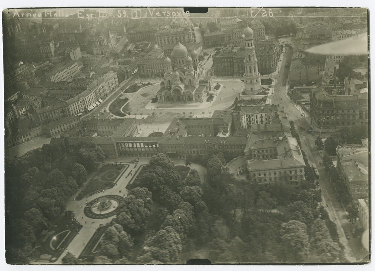 Zdjęcie lotnicze Śródmieścia, widok od Ogrodu Saskiego w kierunku wschodnim