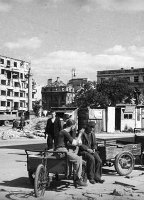 Widok na plac Trzech Krzyży