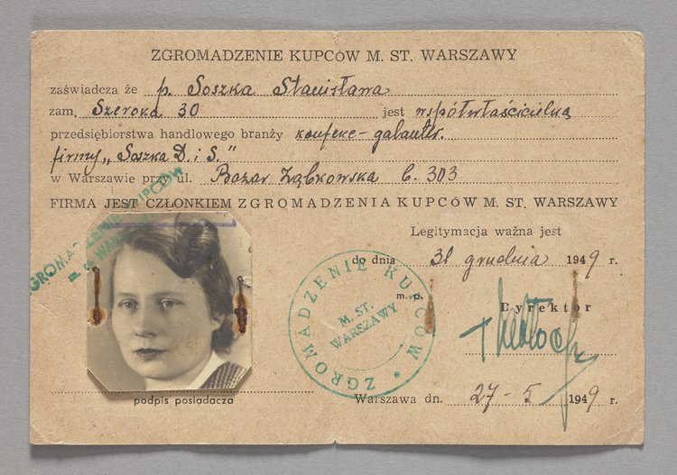 Legitymacja członkowska Zgromadzenia Kupców m.st. Warszawy wydana Stanisławie Soszce, która handlowała konfekcją galenteryjną na Bazarze Ząbkowska