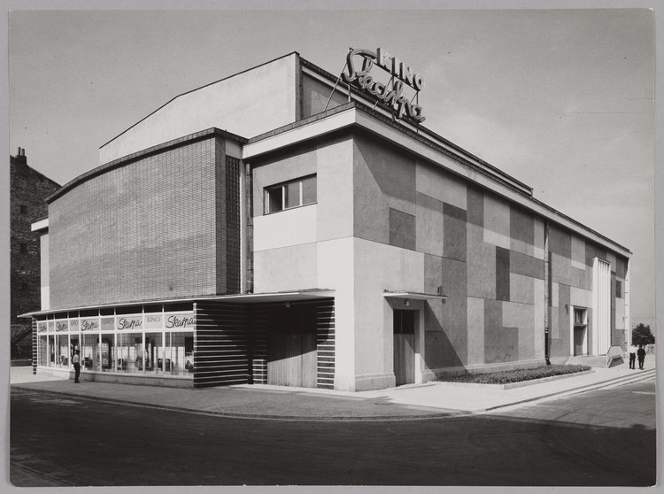 Kino Skarpa, widok od ulicy Gałczyńskiego