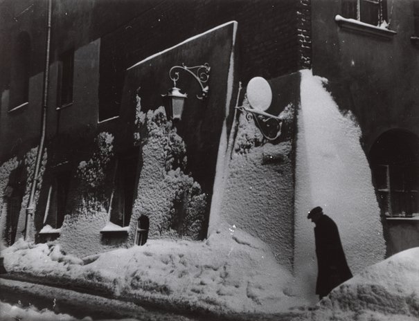 
                     
                     Ulica Wąski Dunaj na Starym Mieście zimą
                     
                     