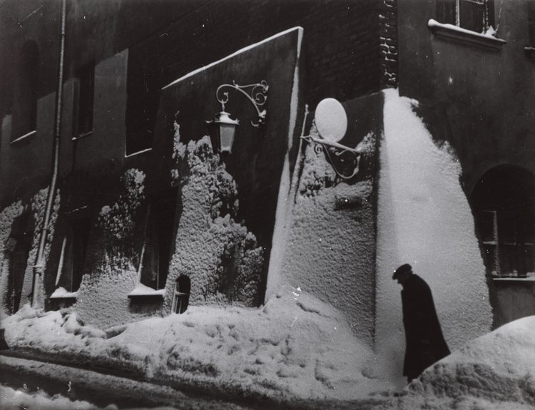 Ulica Wąski Dunaj na Starym Mieście zimą