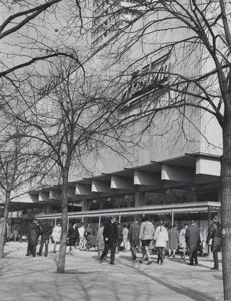 Dom Handlowy "Sezam" przy ulicy Marszałkowskiej