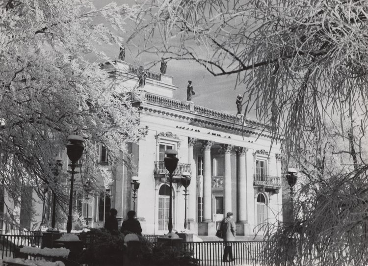 Pałac na Wyspie w Łazienkach Królewskich zimą