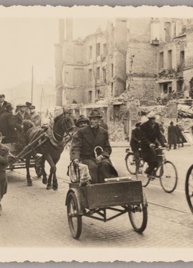 Ruch na ulicy Marszałkowskiej w początkach okupacji