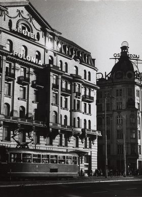 Aleje Jerozolimskie i hotel Polonia