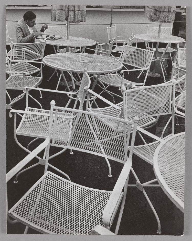 Kawiarnia w Alejach Jerozolimskich