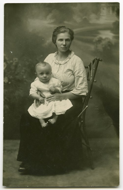 Portret kobiety z niemowlęciem z rodziny Reiffów i  Kleinschmidtów