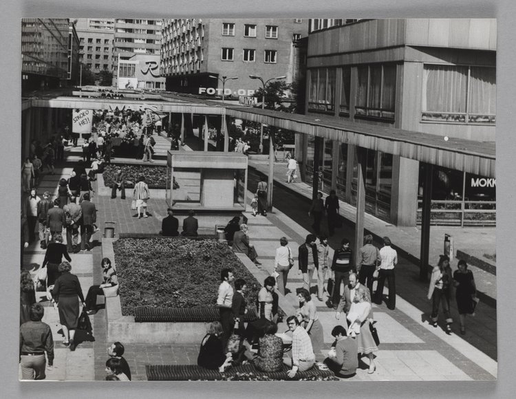 Śródmiejski Mall (currently Stefana “Wiecha” Wiecheckiego Mall)