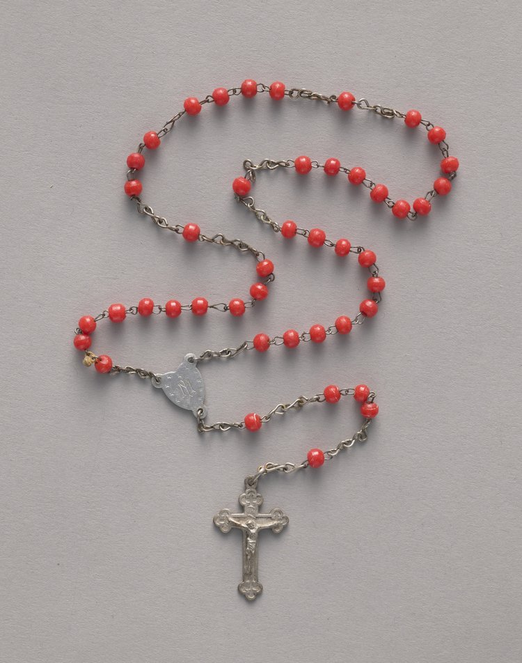 Różaniec żołnierza Powstania Warszawskiego kpr. Urszuli Czyż, ps. Ula z batalionu Chrobry I zgrupowania Sosna