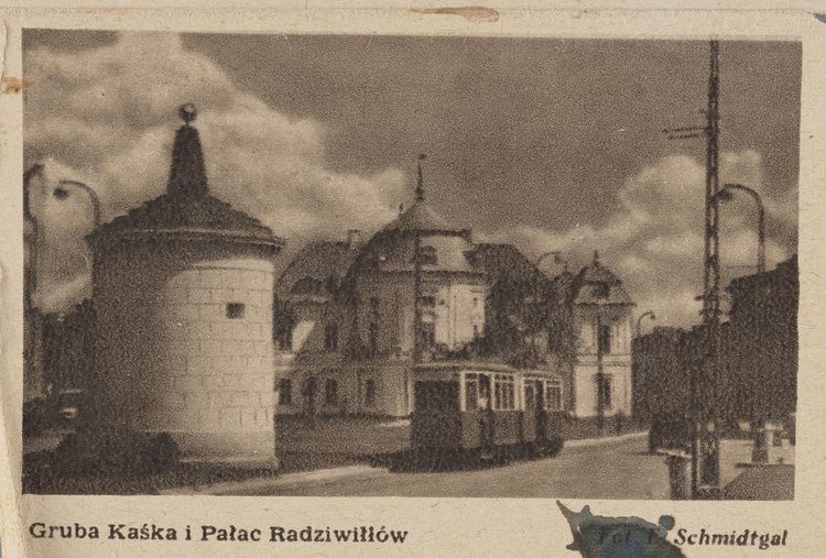 Album pt. "Warszawa. Trasa W-Z" zawierający fotografie nowej inwestycji