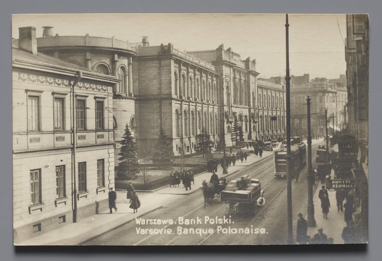 Bank Polski przy ulicy Bielańskiej