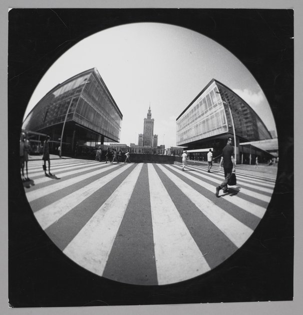 
                     
                     Edward Hartwig, Widok na Pałac Kultury i Nauki,  przed 1974.
                     
                     