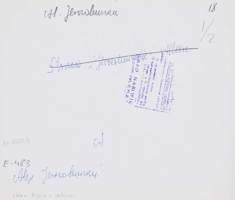 Rozświetlone neonami Aleje Jerozolimskie