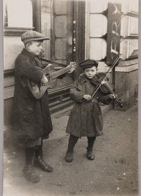 Uliczna kapela dziecięca