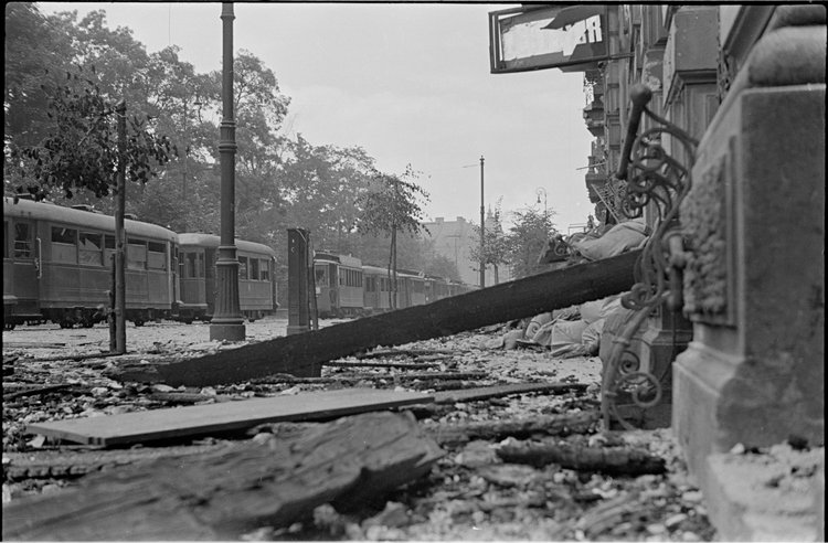 Unieruchomione tramwaje na ulicy Królewskiej