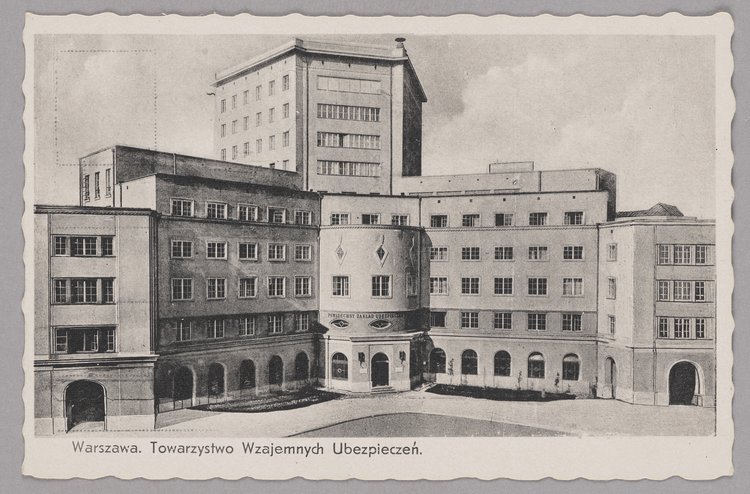 Budynek Powszechnego Zakładu Ubezpieczeń Wzajemnych przy ulicy Mikołaja Kopernika