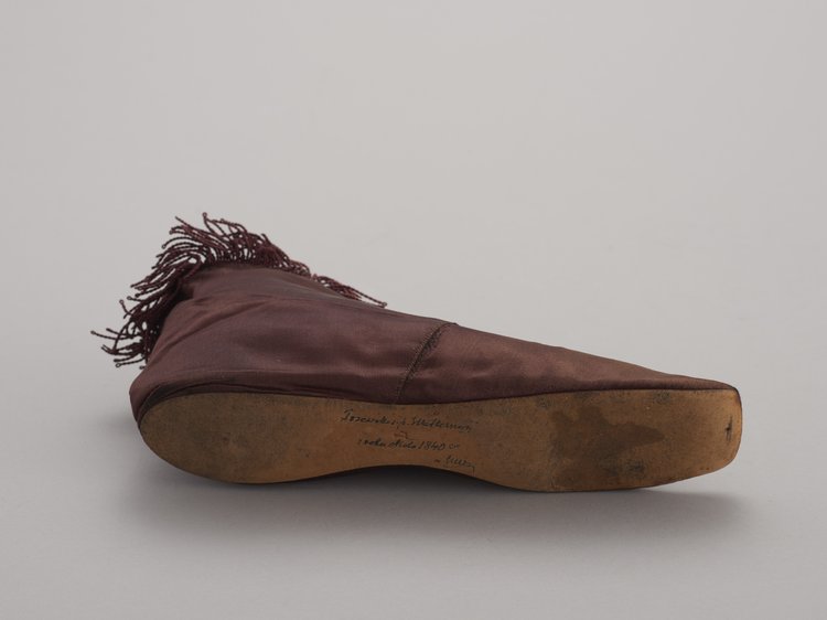 Trzewiki damskie atłasowe