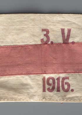 Opaska na ramię z datą: 3.V.1916.