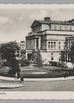 Plac Teatralny z gmachem Teatru Wielkiego