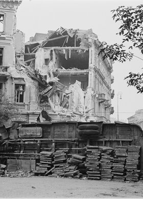 Barykada przy skrzyżowaniu ulic Mokotowskiej i Wilczej