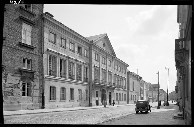 Pałac Chodkiewiczów - Dom Rzemiosła przy ulicy Miodowej 14