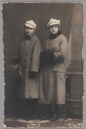 Alina Scholtz z siostrą Stanisławą