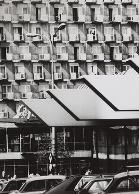 Nowogrodzka Street in front of Hotel Forum