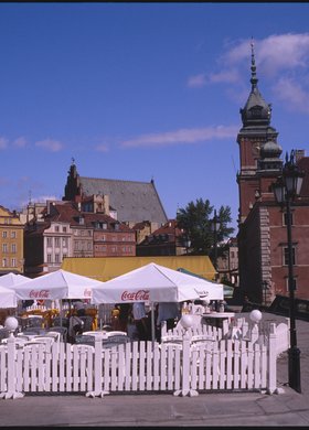 Ogródek restauracji Literacka przy placu Zamkowym