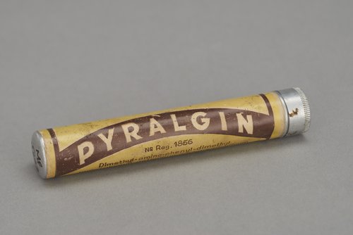 Fiolka po preparacie "PYRALGIN" firmy Ludwik Spiess i Syn;