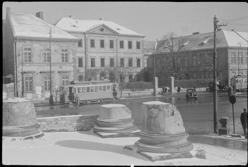Instytut Głuchoniemych i Ociemniałych przy placu Trzech Krzyży 4/6