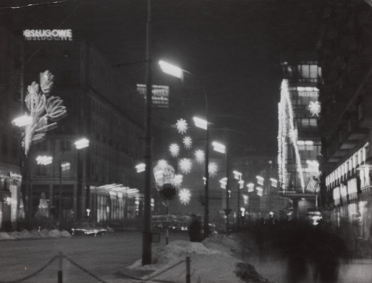 View of the intersection of Krucza St. and Aleje Jerozolimskie with night lighting