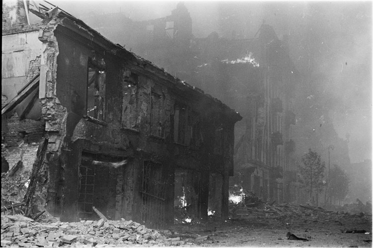 Pożary kamienic przy ulicy Jasnej