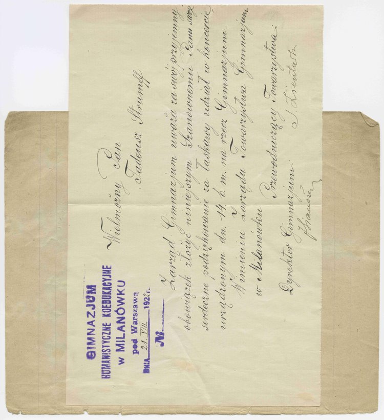 Pismo Gimnazjum Humanistycznego Koedukacyjnego w Milanówku pod Warszawą zaadresowane do Tadeusza Strumffa oraz wycinek z gazety 'Polska Zbrojna' z artykułem Aleksandra Kowalkowskiego