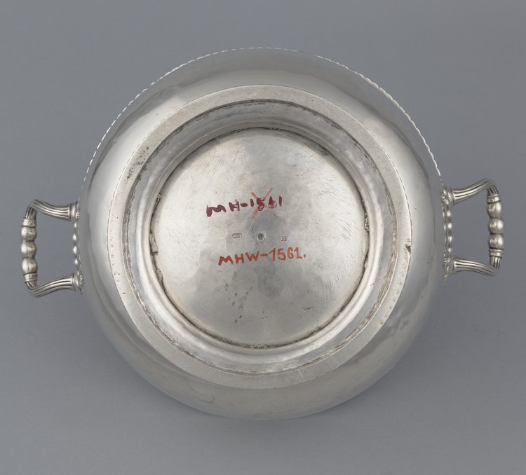 Waza do zupy z karczochem