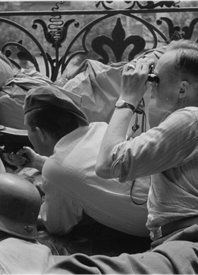 Stanowisko strzeleckie na balkonie w Alejach Jerozolimskich 22