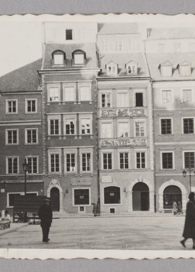 Kamienice po stronie Barssa przy wylocie ulicy Krzywe Koło na Rynek Starego Miasta