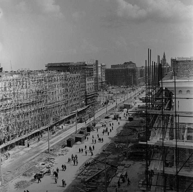 Widok na plac budowy Marszałkowskiej Dzielnicy Mieszkaniowej