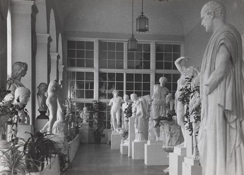Królewska Galeria Rzeźby w Starej Oranżerii w Łazienkach Królewskich