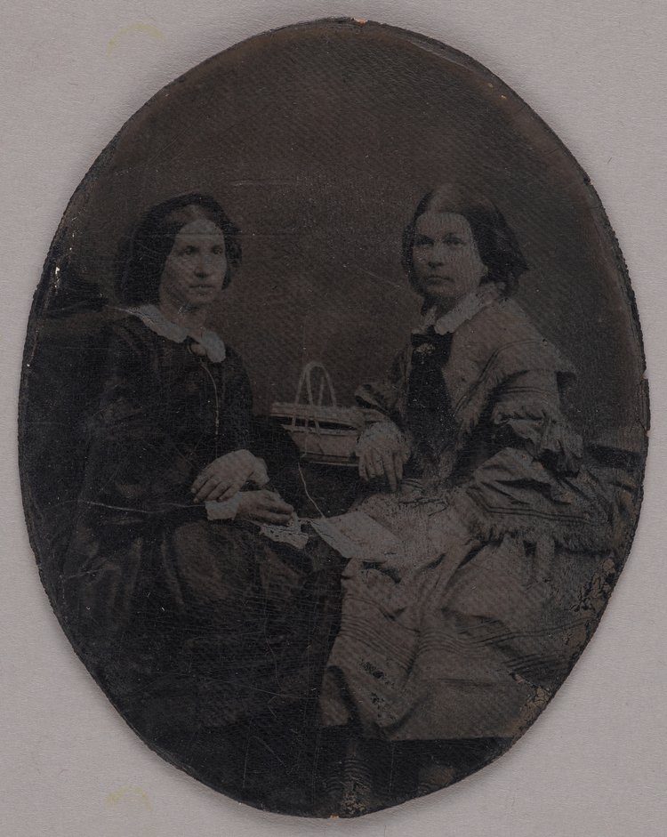 Portret dwóch nieznanych kobiet