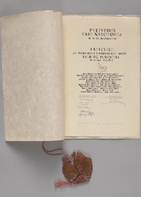 Dyplom przyznany Tadeuszowi Cieślewskiemu ojcu