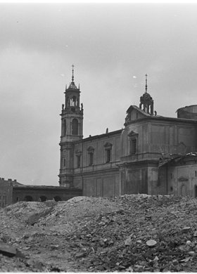 Zniszczony kościół Wszystkich Świętych