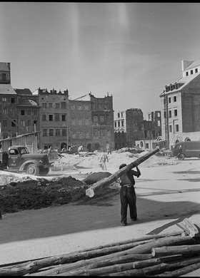 Odbudowa Rynku Starego Miasta