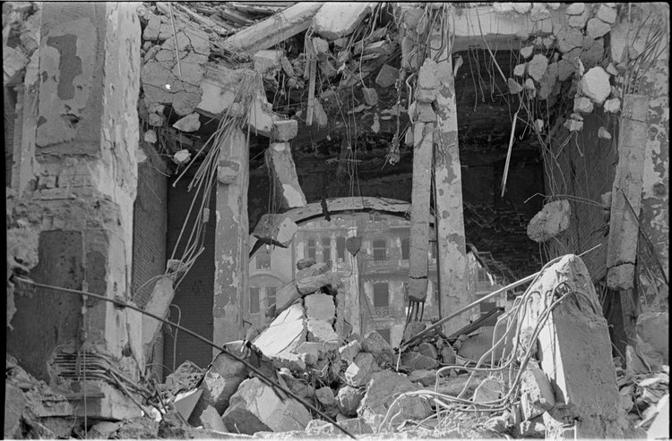 Ruiny gmachu Poczty Głównej