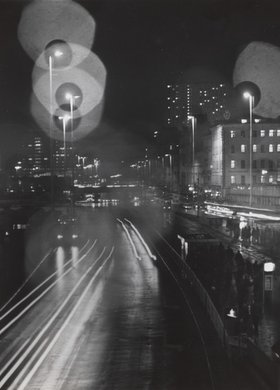 Aleje Jerozolimskie at night