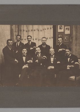 Członkowie jednego z miejskich wydziałów Komitetu Obywatelskiego