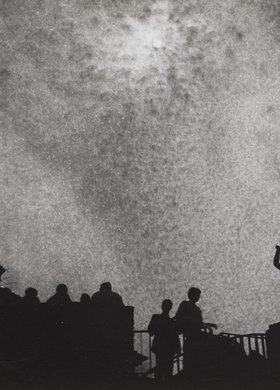 Pomnik Syreny na murach obronnych