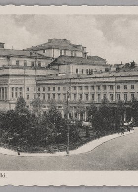 Plac Teatralny z gmachem Teatru Wielkiego