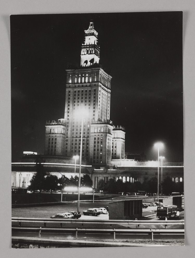 Pałac Kultury i Nauki nocą