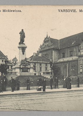 Pomnik Adama Mickiewicza i kościół pokarmelicki